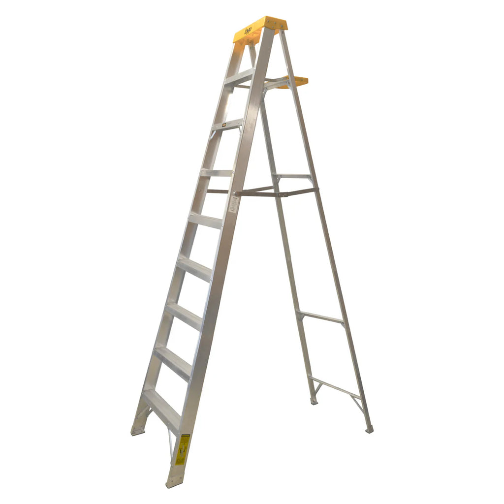 Escalera profesional 8 niveles 9 ft. Tipo II
